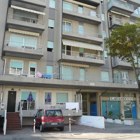 Giove 公寓 利多迪迪耶索洛